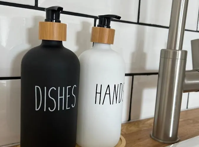 Gruene Strasse 1 * ורניגרוד